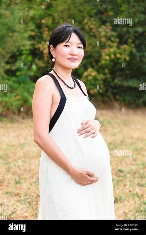 pregnant asians|5,934 Pregnant Asian Women Stock Photos .